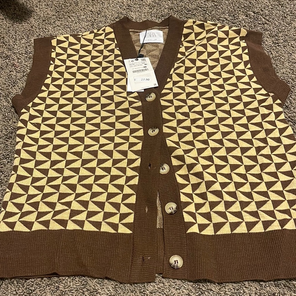 Girl’s vest new with tags size 13-14
